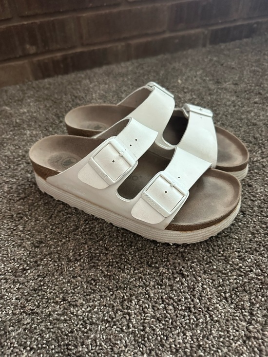 Papillio Shoes - Papillio Birkenstock Arizona Platform Sandals White 37 Boho Coquette